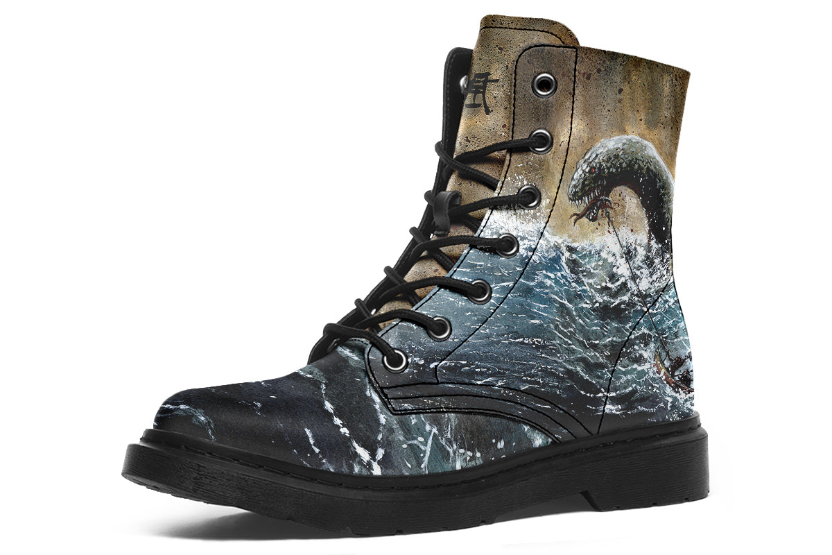 Boots: Jormundgandr-Kim Diaz Holm