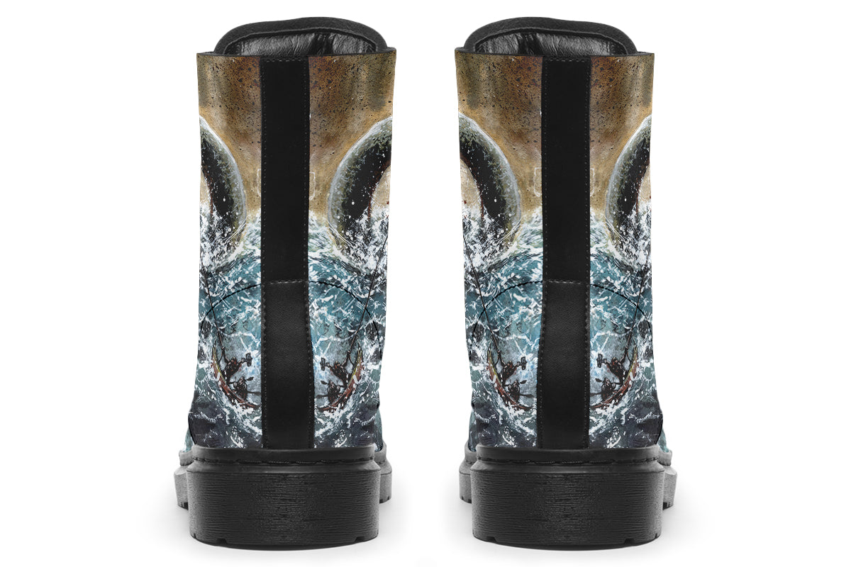Boots: Jormundgandr-Kim Diaz Holm