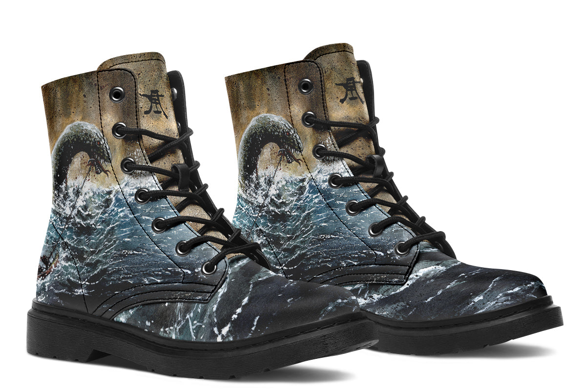 Boots: Jormundgandr-Kim Diaz Holm