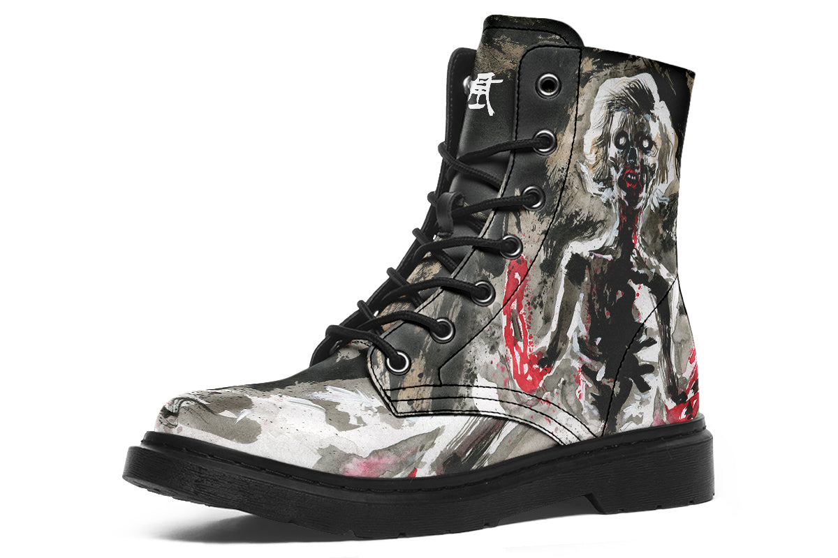 Boots: Marilyn Handless-Kim Diaz Holm