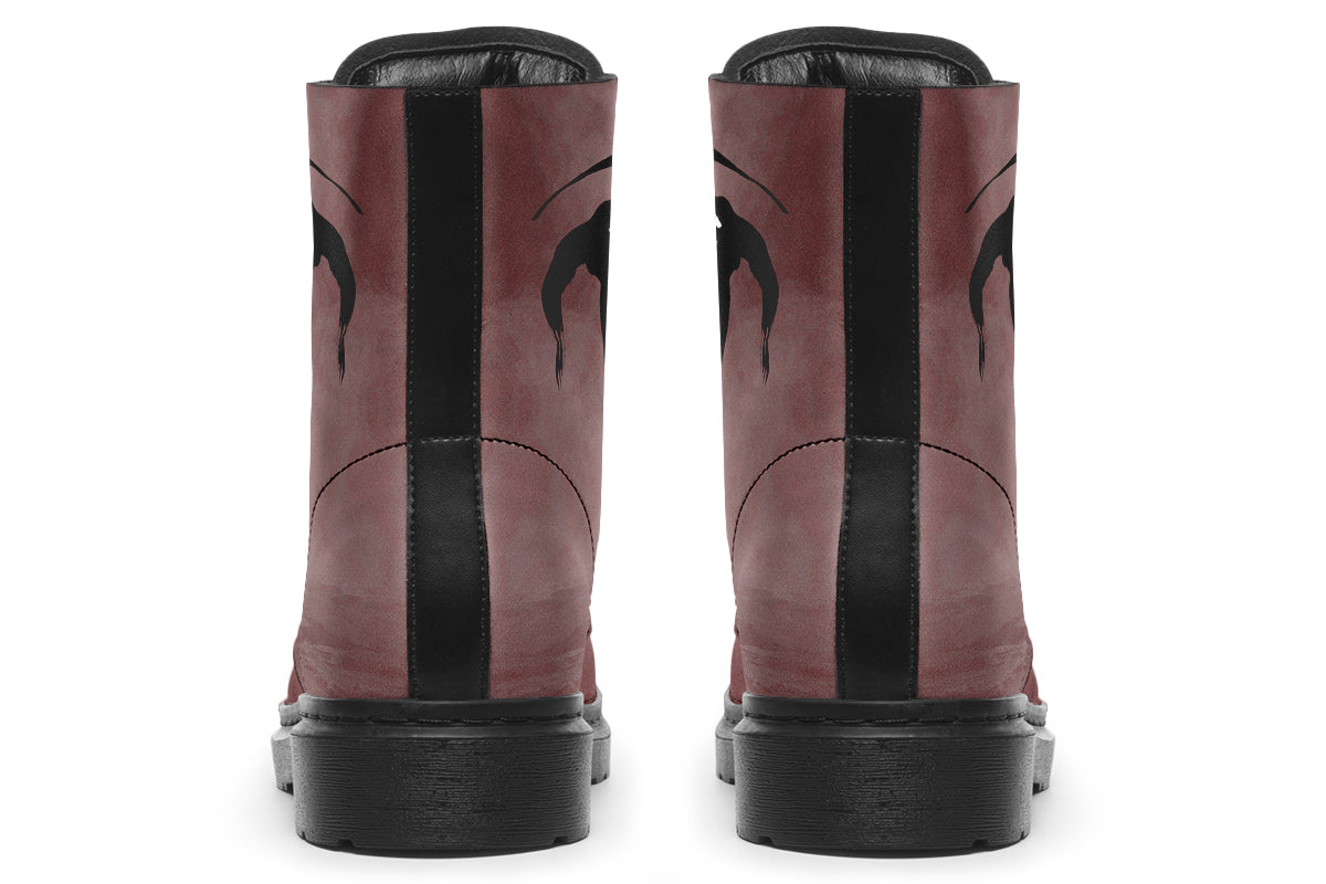 Boots: Minimalist Death-Kim Diaz Holm