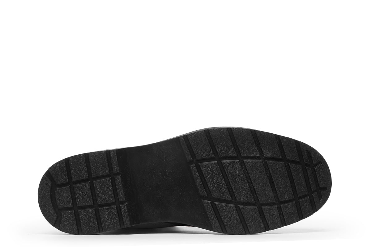 Boots: Minimalist Death-Kim Diaz Holm
