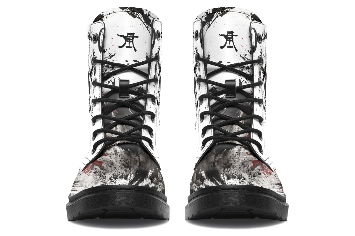 Boots: Odin-Kim Diaz Holm