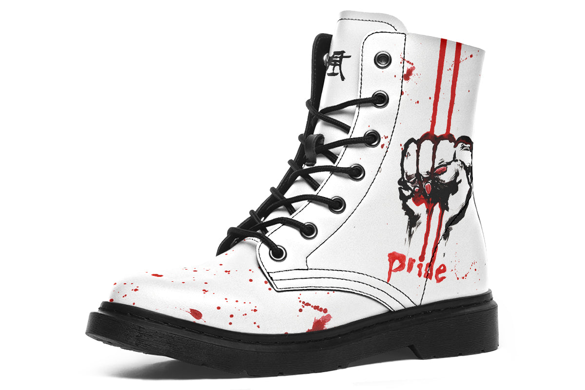 Boots: Pride-Kim Diaz Holm
