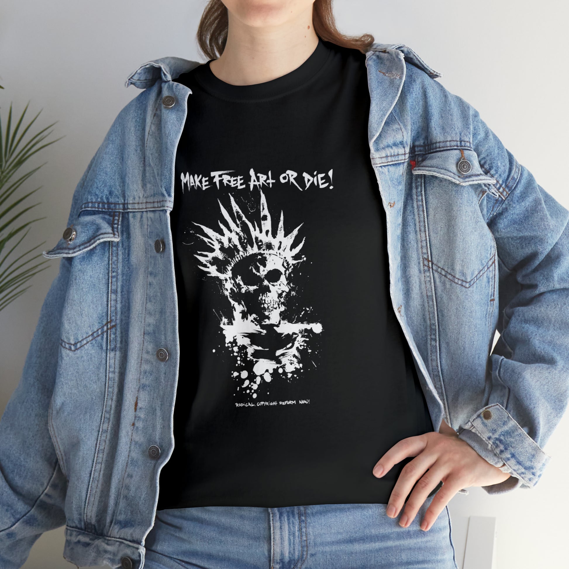 T-shirt: Make Free Art or Die!-Kim Diaz Holm